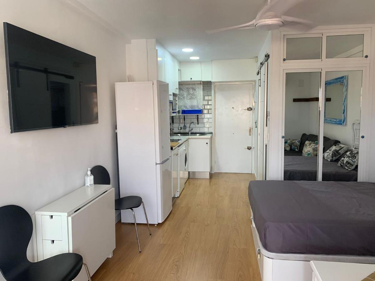 Sweet Home Benalmadena, Estudio Con Vistas Al Mar Y Excelente Conexion Wifi, Para No Fumadores, Con Piscinas, Sea Views, With Swimming Pools, Completely Renovated, Ideal For Older People, Bright With Morning Sun, No Smoking エクステリア 写真