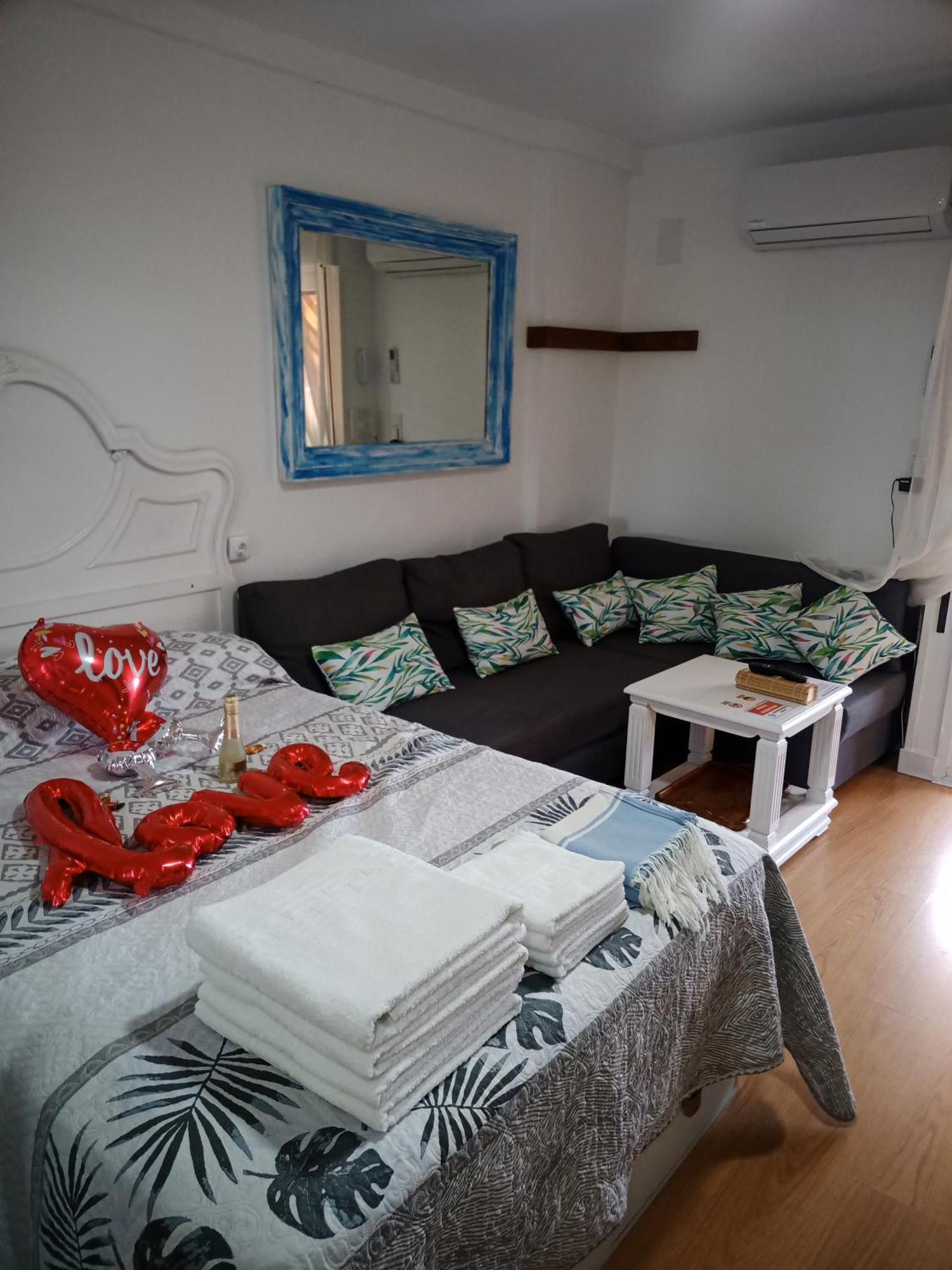 Sweet Home Benalmadena, Estudio Con Vistas Al Mar Y Excelente Conexion Wifi, Para No Fumadores, Con Piscinas, Sea Views, With Swimming Pools, Completely Renovated, Ideal For Older People, Bright With Morning Sun, No Smoking エクステリア 写真